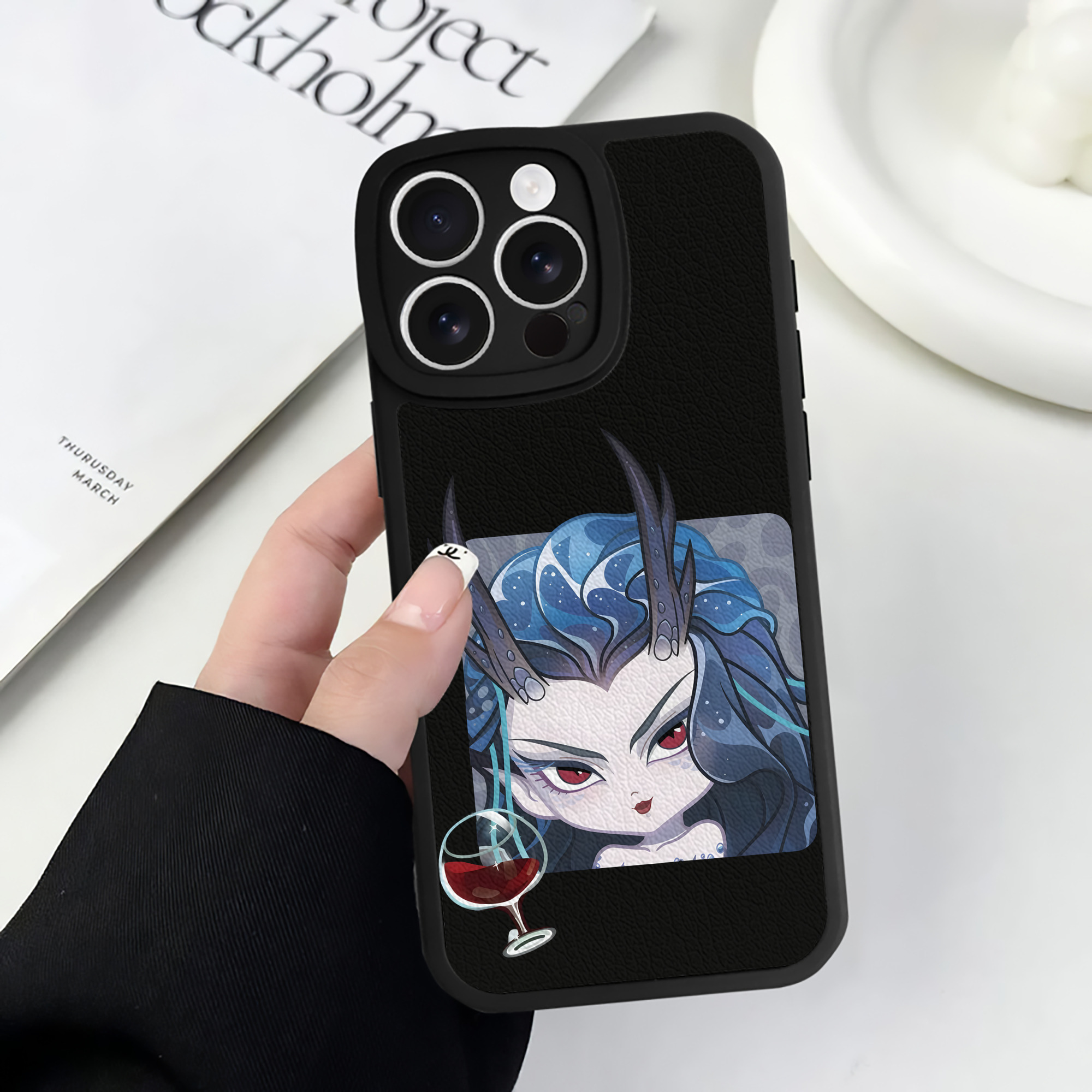 （画像用） Ne Zha 2 ナタ 魔童の大暴れ 【iPhone 16シリーズ対応】シリコンスマホケース（レザー調） 材質：シリコン